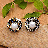 Aretes de perlas cultivadas - Pendientes Botón Florales en Plata de Ley con Perlas Blancas