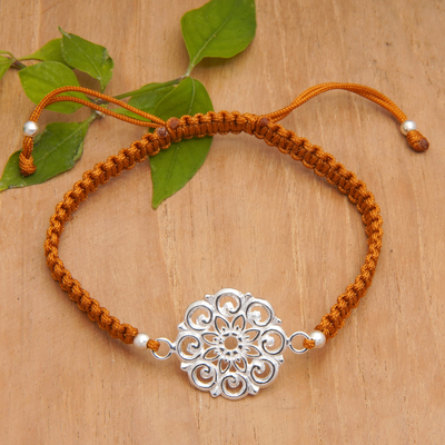 Sterling silver macrame pendant bracelet, 'Honey Serenity' - Floral Honey Macrame Bracelet with Polished Pendant