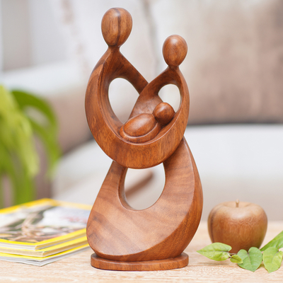 Escultura de madera - Escultura familiar de madera de suar semi-abstracta tallada a mano