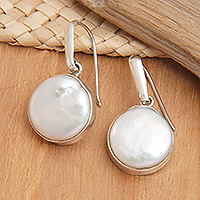 Pendientes colgantes de perlas cultivadas, 'Precious Touch' - Pendientes colgantes de plata de ley pulida con perlas cultivadas