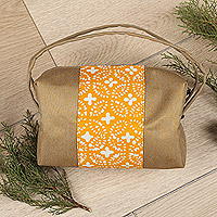 Bolsa cosmética de algodón Batik, 'Goldenrod Petals' - Bolsa cosmética de algodón amarillo marrón con motivo Batik y asas