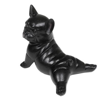Holzfigur - Handbemalte Suar-Holzfigur einer sich ausstreckenden schwarzen Bulldogge