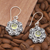 Pendientes colgantes de peridoto - Pendientes colgantes florales de plata de ley con joyas de peridoto