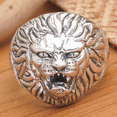 Sterling silver cocktail ring, 'Wild God' - Sterling Silver Cocktail Ring with Embossed Lion Detail