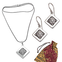 Curated gift set, 'Weaving Kites' - 925 Silver Earrings and Pendant Necklace Curated Gift Box