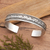 Manschettenarmband aus Sterlingsilber für Herren - Klassisches Herren-Manschettenarmband aus Sterlingsilber mit Zopfmuster