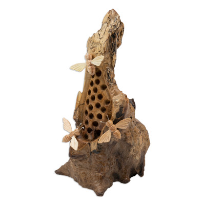 Holzskulptur - Jempinis- und Benalu-Holzskulptur mit Bienenmotiv aus Bali