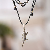 Collar colgante de plata de ley, 'Emblema de Komodo' - Collar colgante de dragón de Komodo de plata de ley ajustable