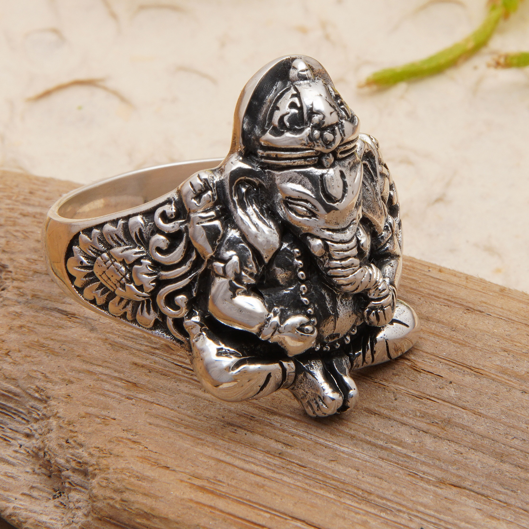 memoir Gold plated Ganesh Ganpati finger ring Men Hindu God Brass Gold  Plated Ring Price in India - Buy memoir Gold plated Ganesh Ganpati finger  ring Men Hindu God Brass Gold Plated