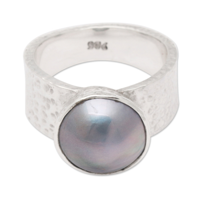 Cultured pearl single stone ring, 'Ocean's Truth' - Hammered Blue Cultured Pearl Single Stone Ring from Bali