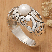 Anillo de una sola piedra con perlas cultivadas, 'Celestial Waves' - Anillo clásico de una sola piedra con perlas cultivadas grises inspirado en las ondas