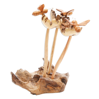 Escultura de madera - Escultura de abeja de madera hecha a mano con base en forma de hongo
