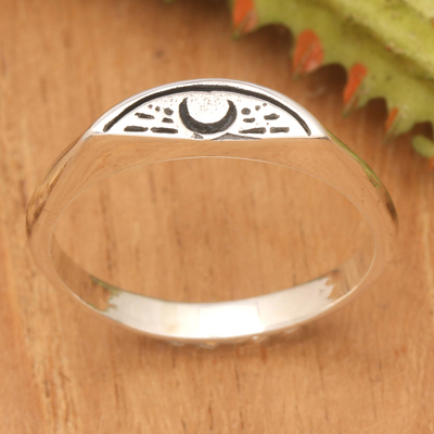 Sterling silver signet ring, 'Crescent Moon Glam' - Sterling Silver Signet Ring with Crescent Moon Motif