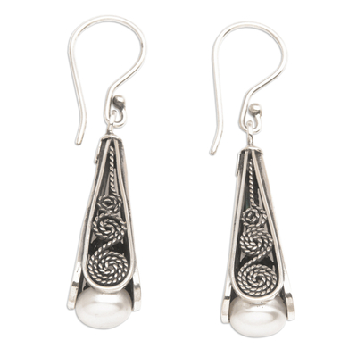 Ohrhänger aus Zuchtperlen - Traditionelle Ohrhänger aus Sterlingsilber und grauen Perlen