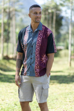 Men's cotton batik shirt, 'Sunshine in Ubud' - Men's Short-Sleeved Batik Cotton Button Shirt from Bali