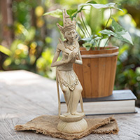 Escultura de madera, 'Deidad de la fertilidad' - Escultura de madera tradicional balinesa de la diosa de la fertilidad