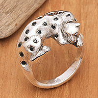 Men's sterling silver cocktail ring, 'Dormant Leopard' - Men's Leopard-Themed Sterling Silver Cocktail Ring