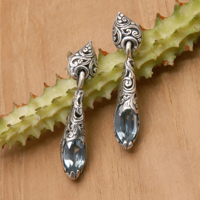 Pendientes colgantes de topacio azul - Pendientes colgantes de plata de Bali con piedras de topacio azul
