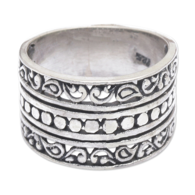 Sterling silver band ring, 'Awakening Garden' - Traditional Balinese Leafy Sterling Silver Band Ring