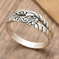 Sterling silver band ring, 'Loyalty Knot' - Traditional Polished and Oxidized Sterling Silver Band Ring