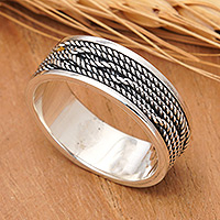 Sterling-Silber-Bandring, „Weaving Harmony“ – polierter und oxidierter Bandring mit Seilmuster