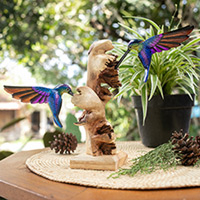 Escultura de madera, 'Temporada de colibríes' - Escultura de madera de Benalu y Jempinis con temática de colibrí