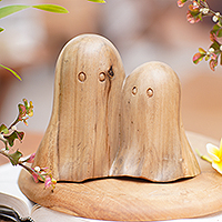 Wood sculpture, 'Halloween Family' - Hand-Carved Halloween-Themed Hibiscus Wood Ghost Sculpture