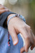 Pulsera con colgante de cuentas de múltiples piedras preciosas para hombre - Pulsera con colgante de múltiples piedras preciosas Tridatu de yoga para hombre azul