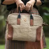 Leather-accented natural fiber shoulder bag, 'New Versatility' - Adjustable Leather-Accented Natural Fiber Shoulder Hand Bag