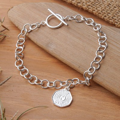 Sterling silver pendant bracelet, 'Yin Yang Flair' - Inspirational Yin Yang-Themed Silver Pendant Bracelet