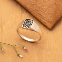 Sterling silver signet ring, 'Beach Vibes' - Palm Tree-Themed Darkened and Polished Silver Signet Ring
