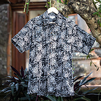 Men's batik cotton shirt, 'Black Pineapple Garden' - Men's Batik Cotton Shirt with Hand-Stamped Pineapple Motifs