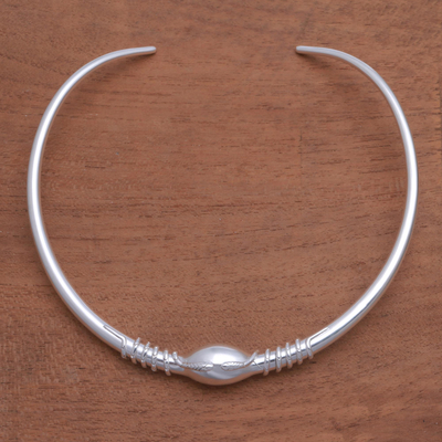 collar de plata esterlina - Collar balinés moderno de plata esterlina de Bali