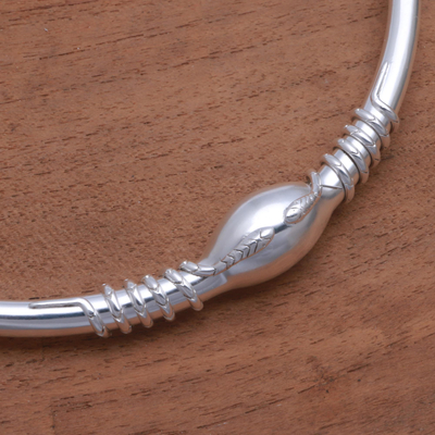 collar de plata esterlina - Collar balinés moderno de plata esterlina de Bali