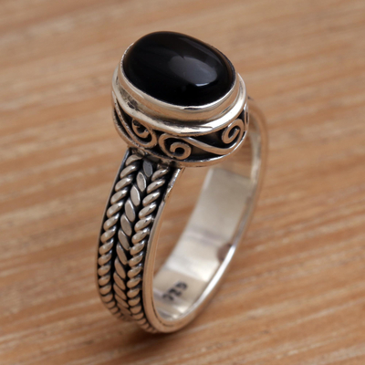 Onyx solitaire ring, 'Snail Mail' - Handcrafted Sterling Silver and Onyx Ring