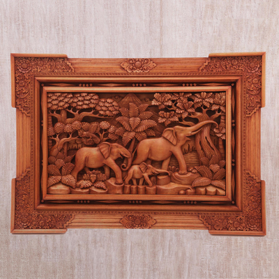 Holzreliefplatte 'Lange Reise' - Handgemachte Relieftafel mit Elefantenmotiv