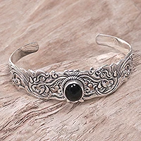 Onyx bracelet, 'Eagle Eye' - Onyx bracelet