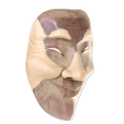 Holzmaske, „Lächeln Sie auf“. - Moderne Holzmaske aus Indonesien