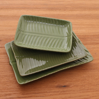 Ceramic plates, 'Green Garden' (set of 3) - Rectangular Ceramic Leaf Plates (Set of 3)