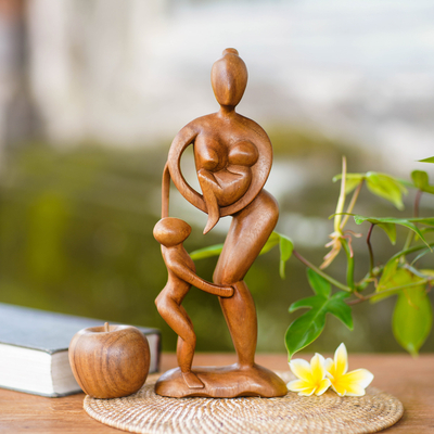 Holzskulptur - handgeschnitzte Mutter-Kind-Skulptur