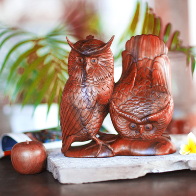 estatuilla de madera - Escultura de pájaro de madera hecha a mano.
