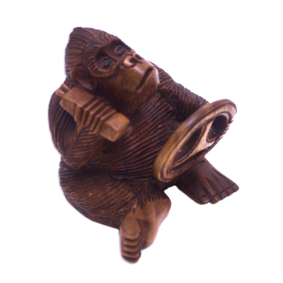 Estatuilla de madera, 'Chimpancé al volante' - Escultura de mono de madera de Suar