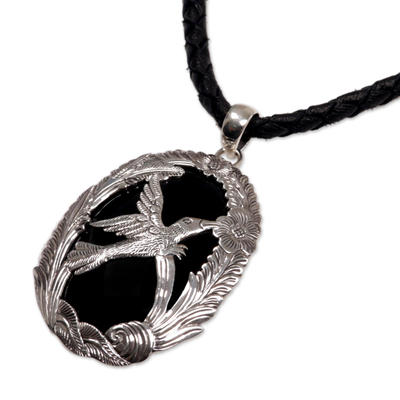 Onyx pendant necklace, 'Perfectly Free' - Onyx pendant necklace