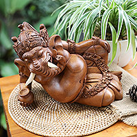 Estatuilla de madera, 'Magnánimo Ganesha' - Estatuilla de madera