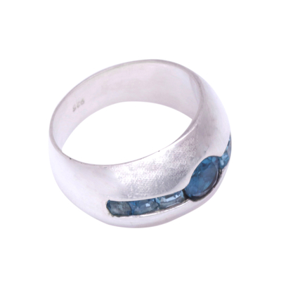 Blauer Topas-Cocktailring - Gewölbter Ring aus Silber und Blautopas