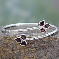 Featured review for Garnet bracelet, Red Ivy