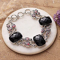 Onyx- und Granat-Gliederarmband, „Exotic Drama“ – Onyx-Gliederarmband mit Granat und Sterlingsilber 