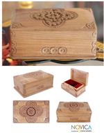 Wood jewelry box, 'Medallion' - Wood jewelry box