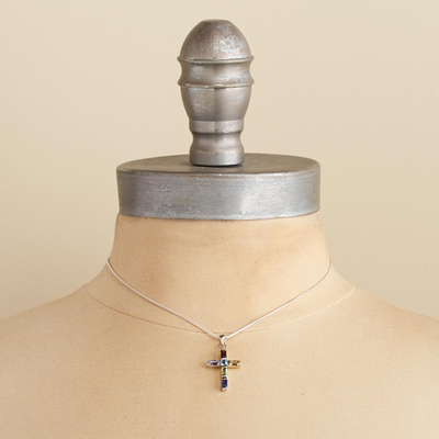 Gargantilla cruzada con múltiple pedrería - Gargantilla religiosa hecha a mano en plata de ley con cruz multigema