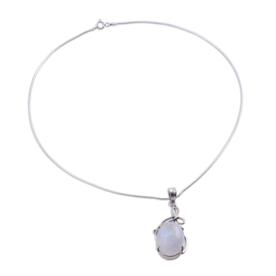 Regenbogen-Mondstein-Halskette, „Flirt“ – Halskette aus Sterlingsilber und Regenbogen-Mondstein